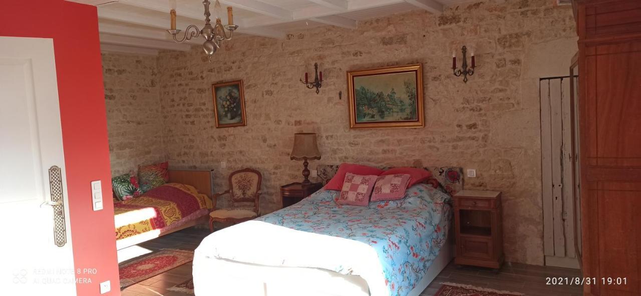 Chez Marek Et Urszula Bed & Breakfast Le Langon Ngoại thất bức ảnh